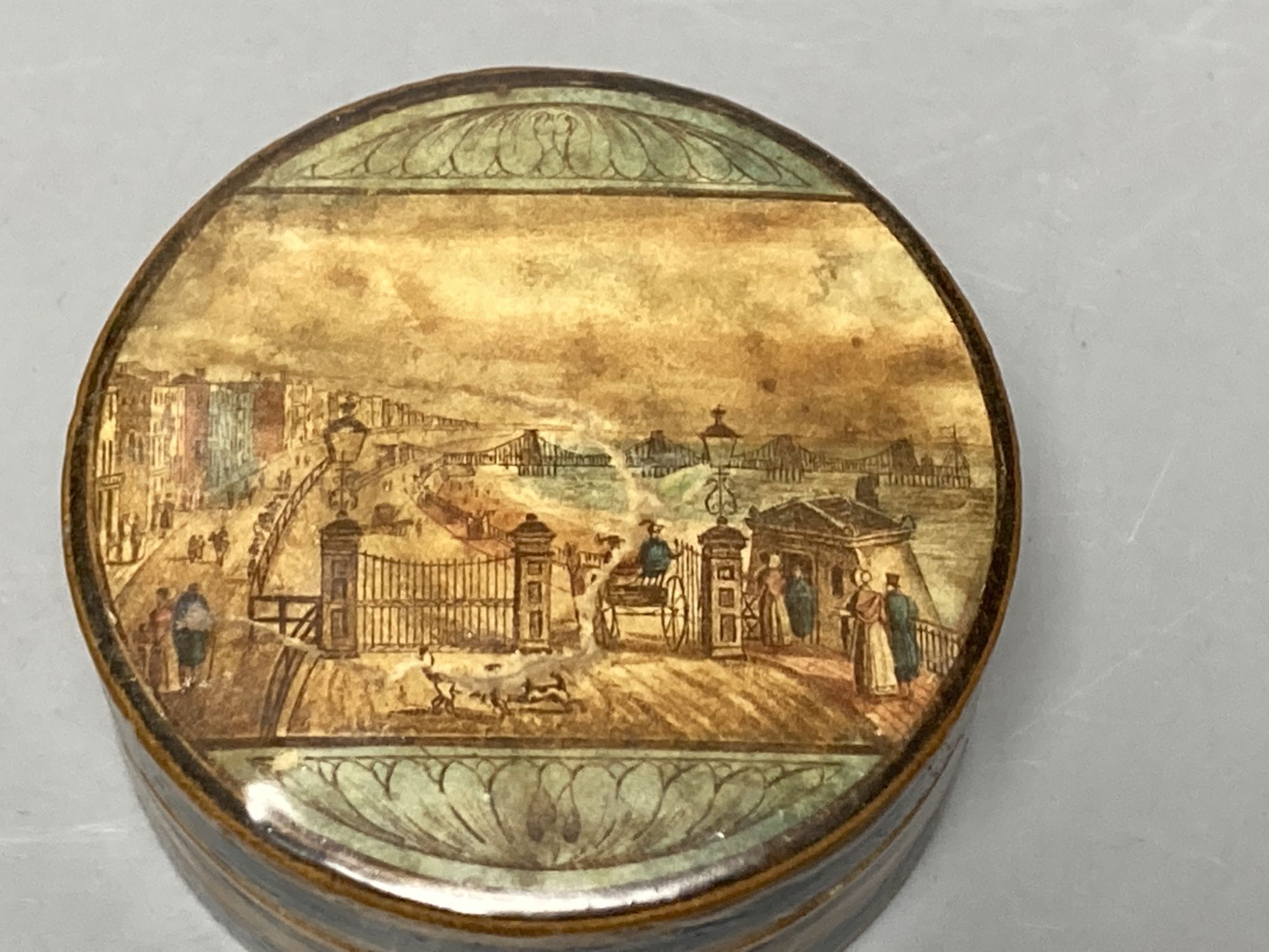 A rare early Tunbridge ware 'The Environs of Brighthelmstone' sycamore drum-shaped box, c.1800, 6.4cm diameter, (2)